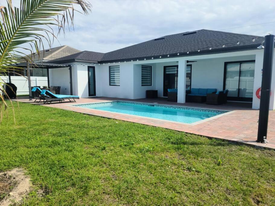 Casa Sevilla, Heated Pool, Sleeps 9, 4B3B Cape Coral Eksteriør billede