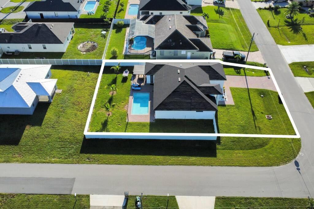 Casa Sevilla, Heated Pool, Sleeps 9, 4B3B Cape Coral Eksteriør billede