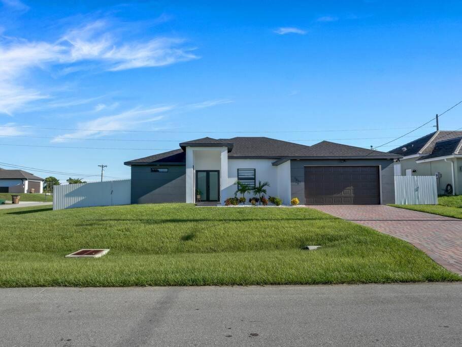 Casa Sevilla, Heated Pool, Sleeps 9, 4B3B Cape Coral Eksteriør billede