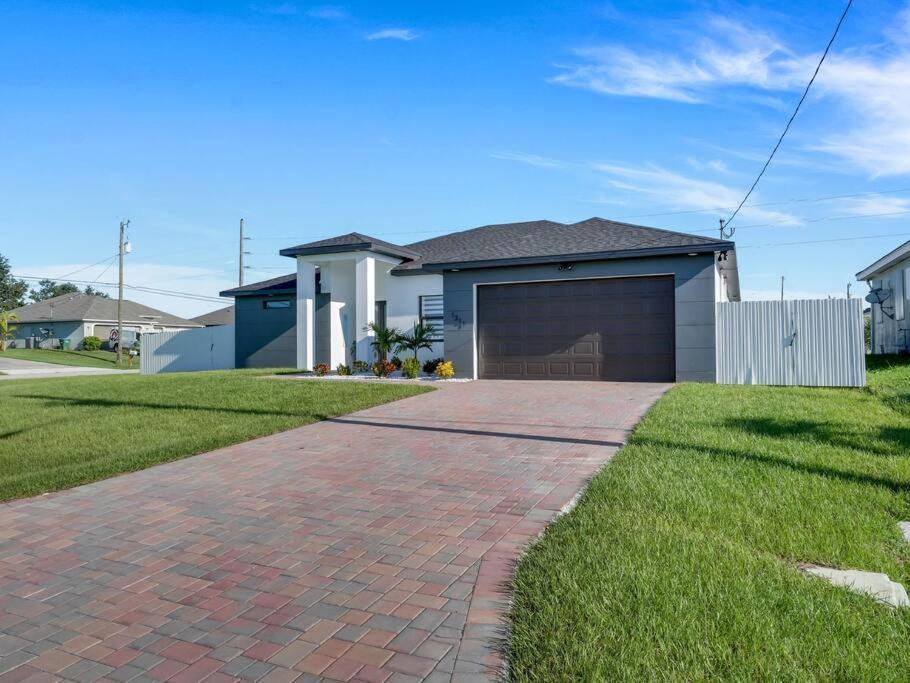 Casa Sevilla, Heated Pool, Sleeps 9, 4B3B Cape Coral Eksteriør billede
