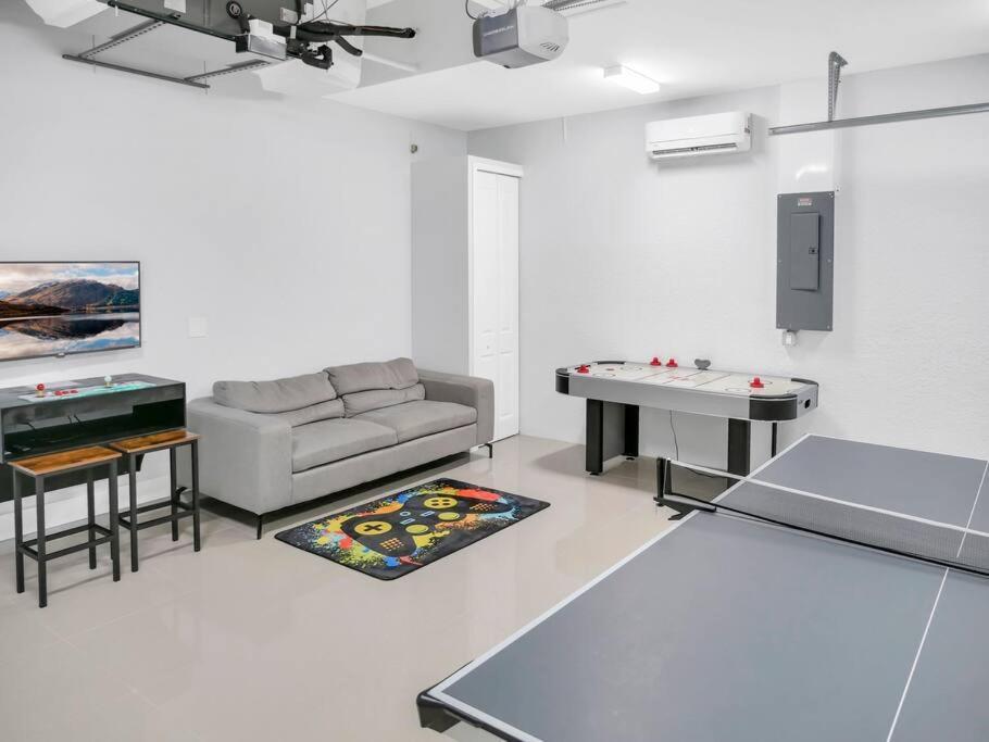 Casa Sevilla, Heated Pool, Sleeps 9, 4B3B Cape Coral Eksteriør billede