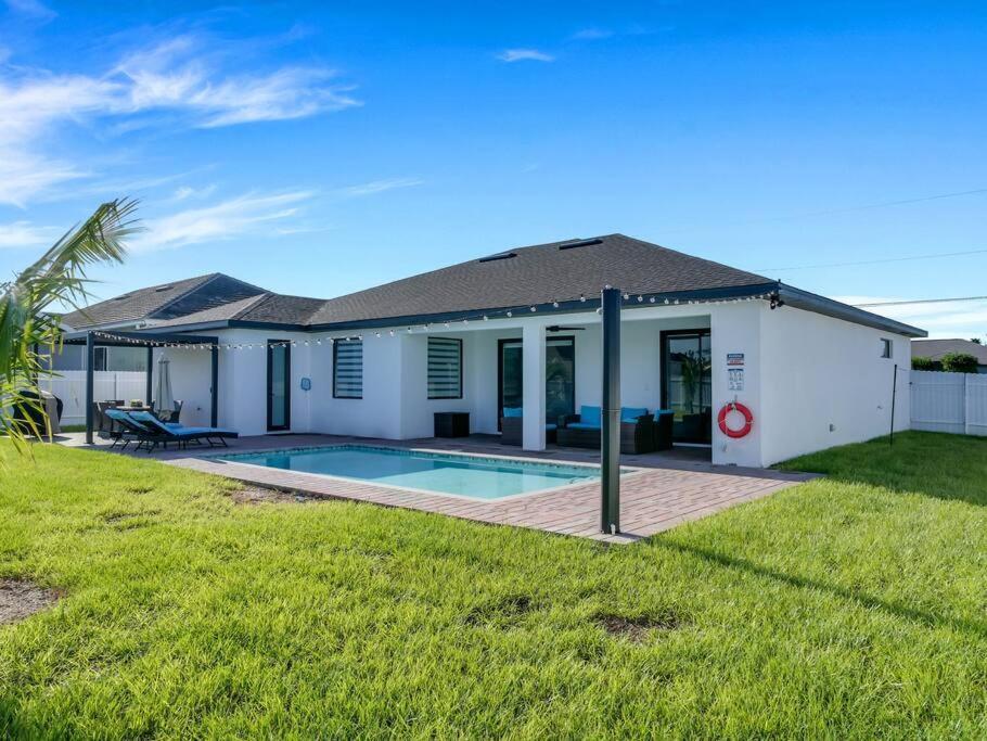 Casa Sevilla, Heated Pool, Sleeps 9, 4B3B Cape Coral Eksteriør billede