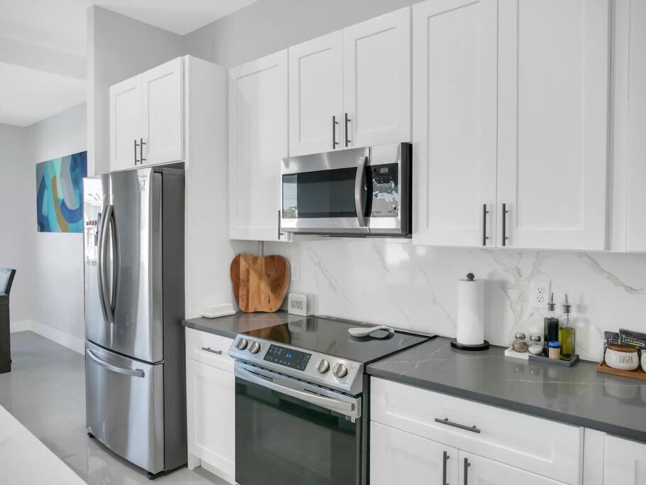 Casa Sevilla, Heated Pool, Sleeps 9, 4B3B Cape Coral Eksteriør billede