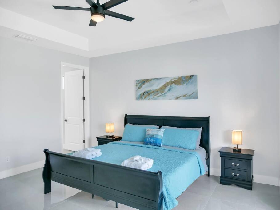 Casa Sevilla, Heated Pool, Sleeps 9, 4B3B Cape Coral Eksteriør billede
