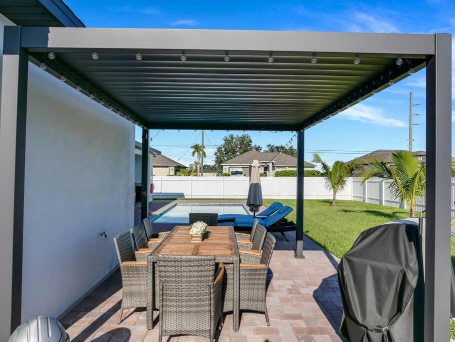 Casa Sevilla, Heated Pool, Sleeps 9, 4B3B Cape Coral Eksteriør billede